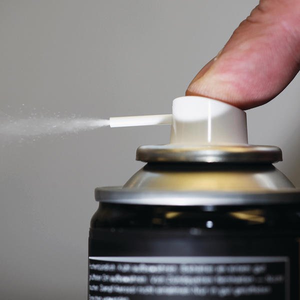 Spray entfernt Öl, Fett, Harz und Klebstoff