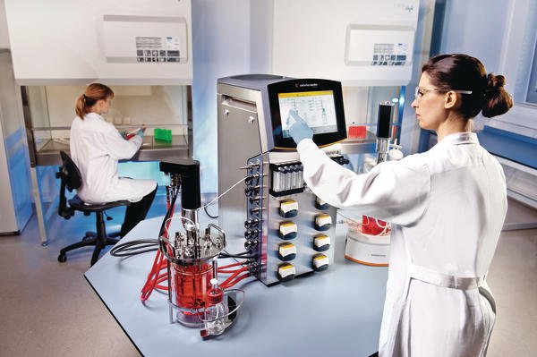 Anwenderfreundlicher Labor-Bioreaktor User-friendly laboratory bioreactor