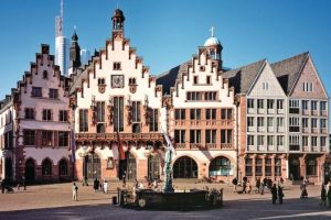 Frankfurts schönste Plätze und Ausblicke über die Stadt