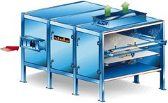 Belt drier with integrated ClP-cleaning