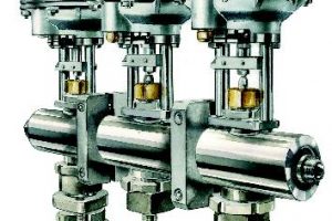 Reihenventil für Mehrstoffprozesse Array valve for multiple processes