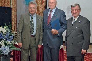 Ehrenmedaille für Dr. Jochen Opländer