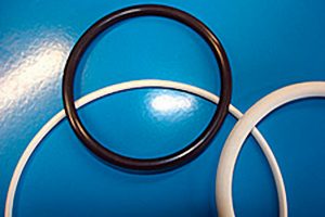 Maßgeschneiderte O-Ringe aus FFKM Custom-made FFKM O-rings