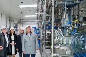 Evonik nimmt in Hanau Anlage für pharmazeutische Lipide in Betrieb