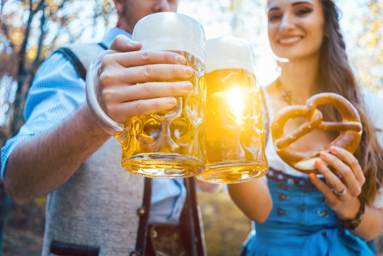 Prosit – Deutsche kaufen 2018 wieder mehr Bier