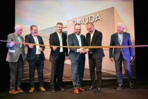 Lauda weiht neuen Produktionsstandorts in Spanien ein