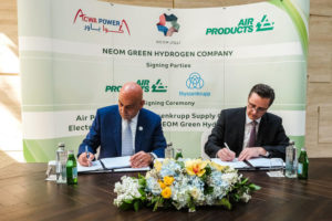 Thyssenkrupp und Air Products unterzeichnen Vertrag über 2-GW-Elektrolyseanlage