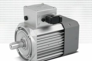 IE5+-Synchronmotor spart Material und CO2