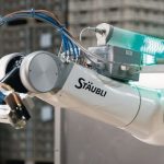 Pilotprojekt_zur_Mensch-Roboter-Kollaboration_bei_Migros:_Sechsachs-Roboter_TX2-90L_von_Stäubli__