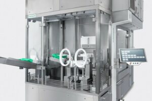 Syntegon installiert erste vollautomatische Produktionszelle bei Kindeva